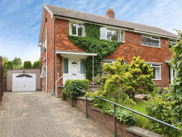 House for sale in Hutton Village, Guisborough