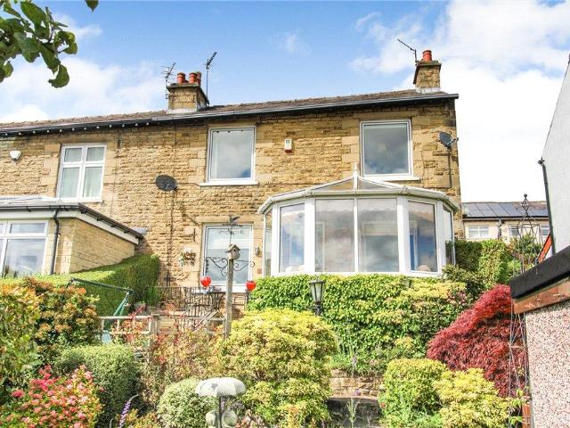 House for sale in Riddlesden, West Yorkshire