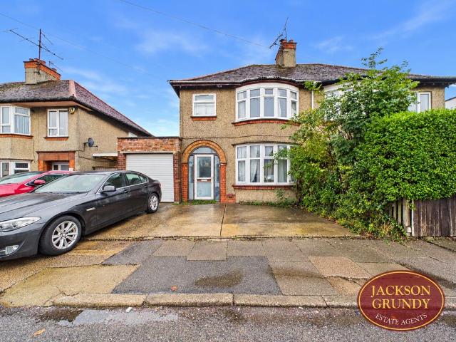 House for sale in Headlands, Northampton