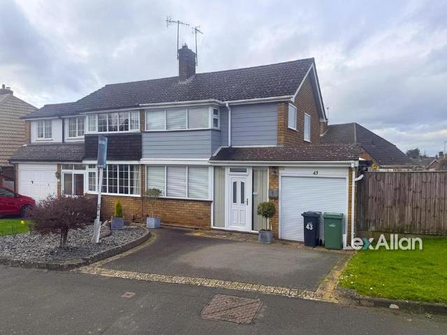 House for sale in Stourbridge, West Midlands