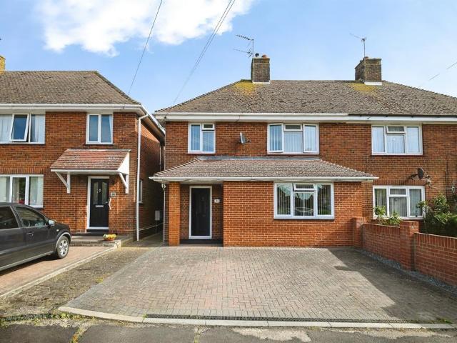 House for sale in Grove Park, Swale