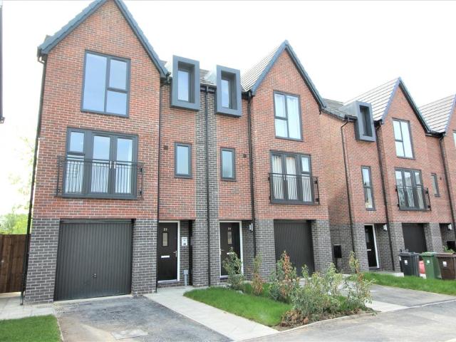 House for sale in Greenheys, Greater Manchester