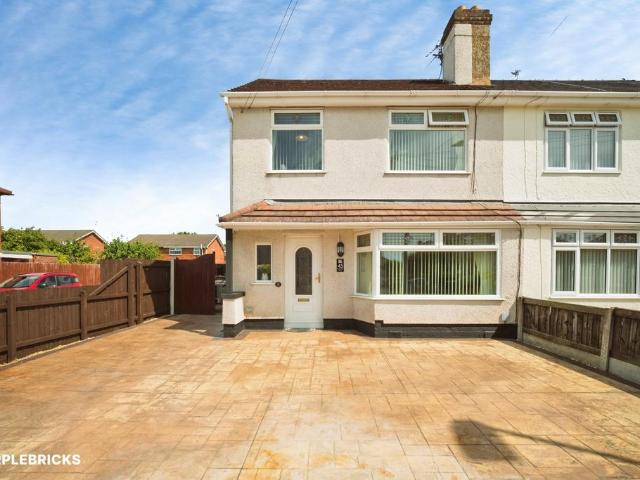 House for sale in Overchurch Hill, Moreton
