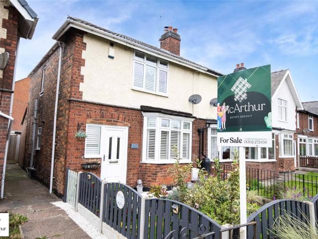 House for sale in Walkeringham, Bassetlaw