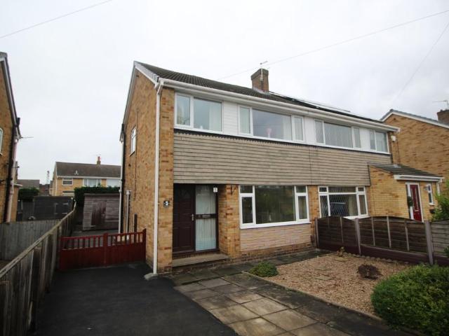House for sale in Belle Isle, West Yorkshire