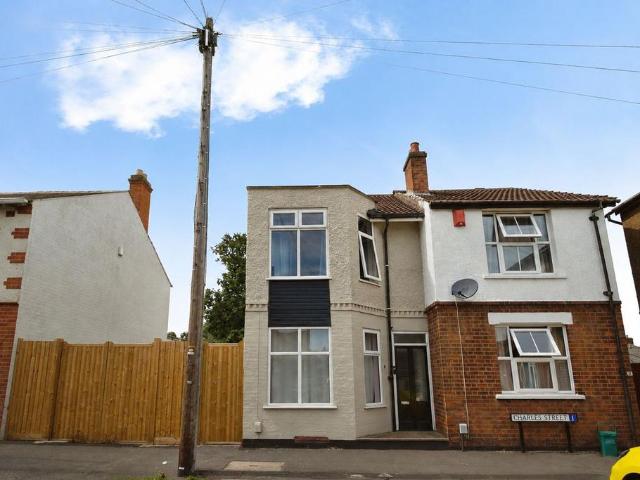 House for sale in New Bilton