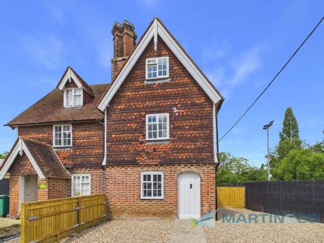 House for sale in Capel, Sandown Park