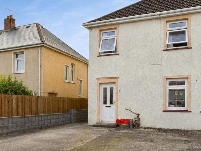 House for sale in Pyle, Wales