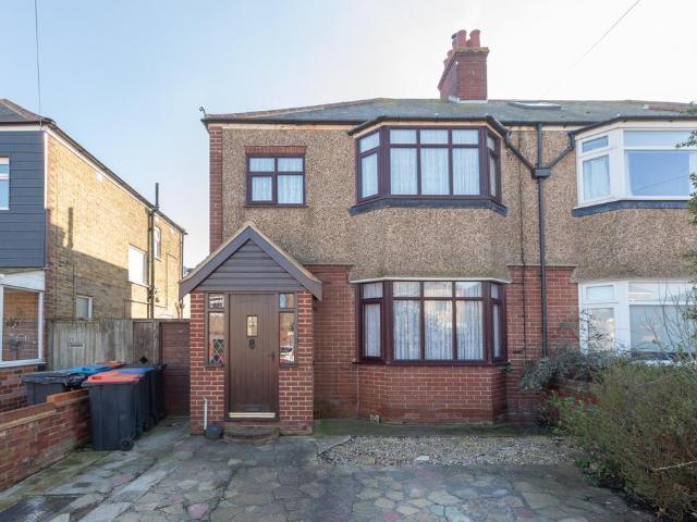 House for sale in Acol, Kent