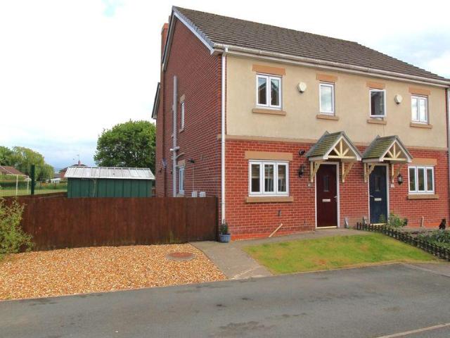 House for sale in Rhosywaun, Chirk