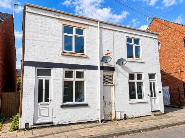 House for sale in Aylestone Park, Leicester
