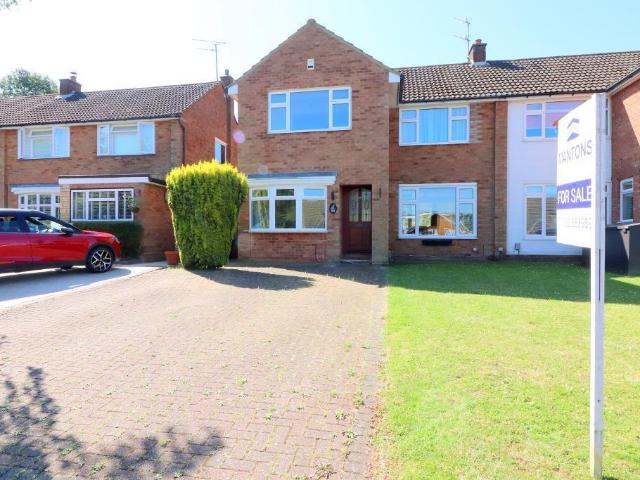 House for sale in Harlington