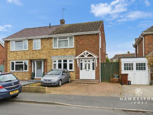 House for sale in Oad Street, Kent