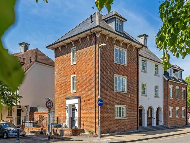 House for sale in The Close, Hampshire