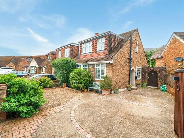 House for sale in Iver