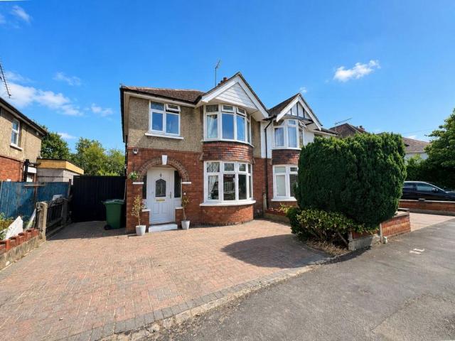 House for sale in Gloucester, Gloucestershire