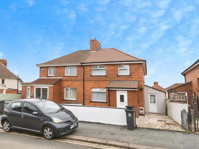 House for sale in Knowle West, Feckenham