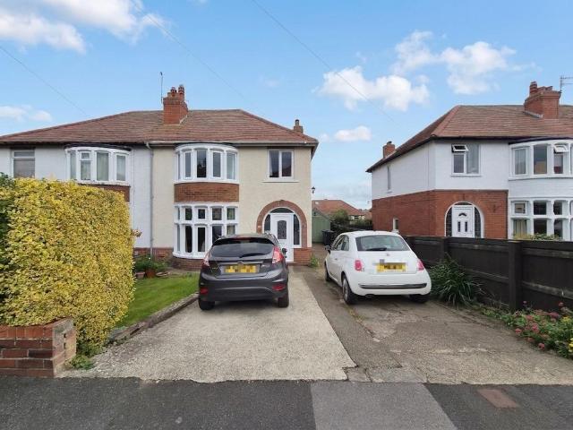 House for sale in Newlands, Scarborough