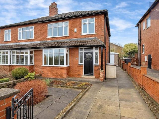 House for sale in Pudsey, West Yorkshire