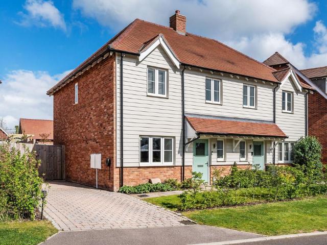 House for sale in Sandown Park, Kent