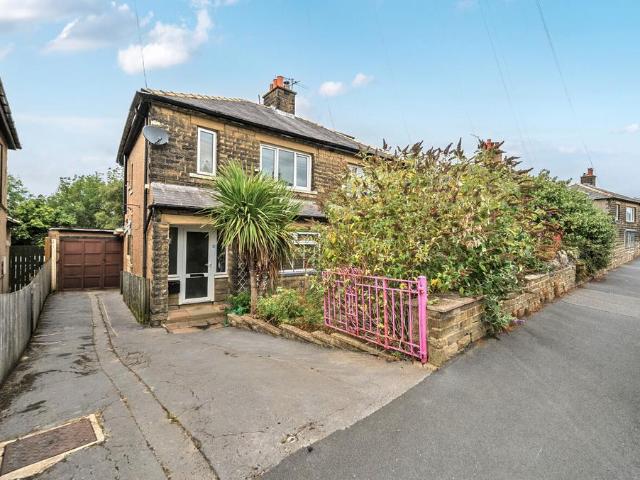 House for sale in Greatwood, Skipton