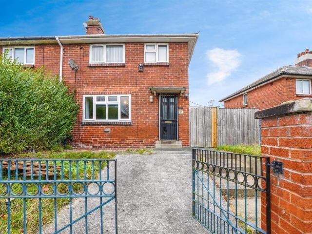 House for sale in Woodhouse, West Yorkshire