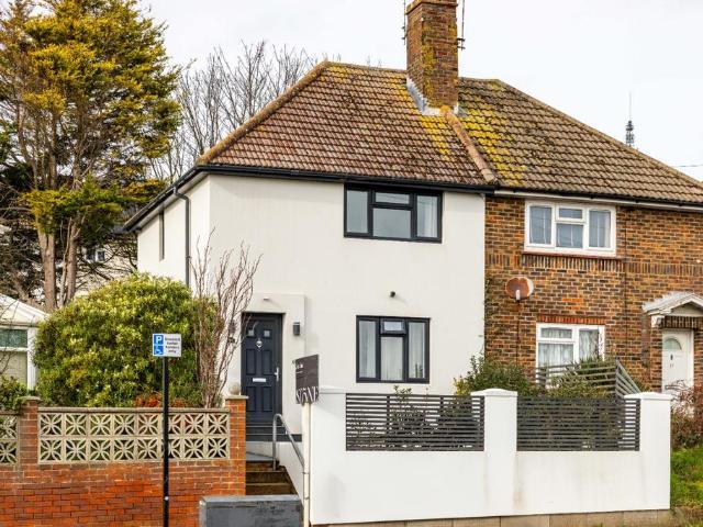 House for sale in Whitehawk, Brighton & Hove