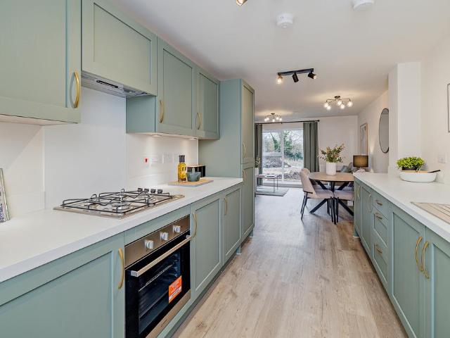 House for sale in Compton Acres, Barton In Fabis
