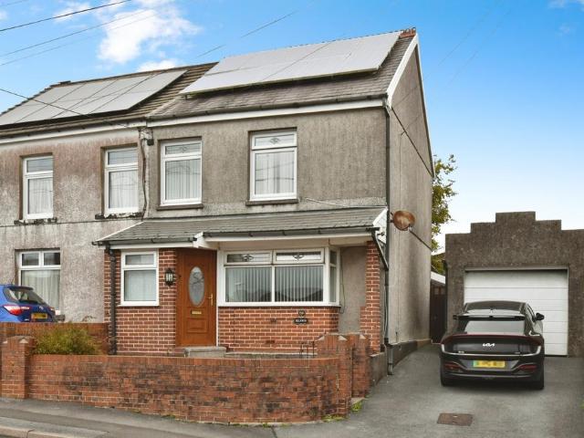 House for sale in Gorslas, Foel-gastell