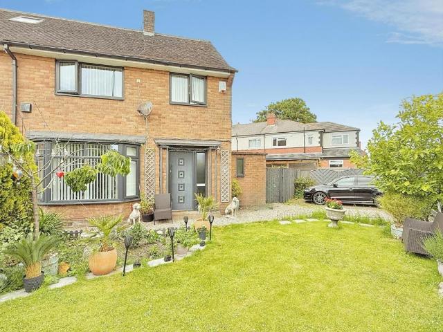 House for sale in Pudsey, West Yorkshire