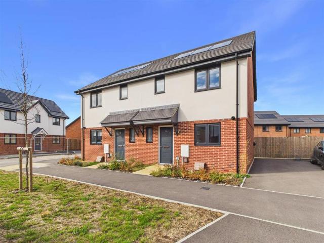 House for sale in Four Mile Elm, Stroud