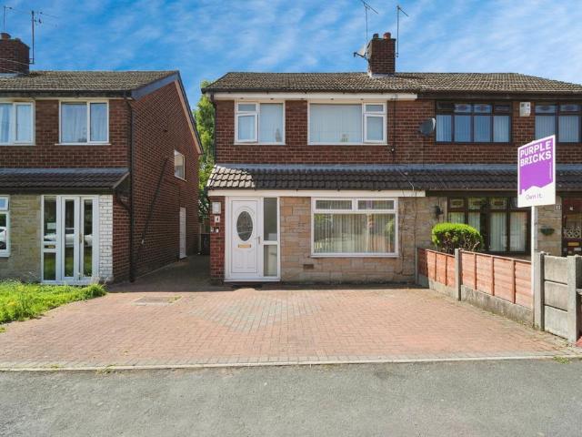 House for sale in Rhodes, Burnedge