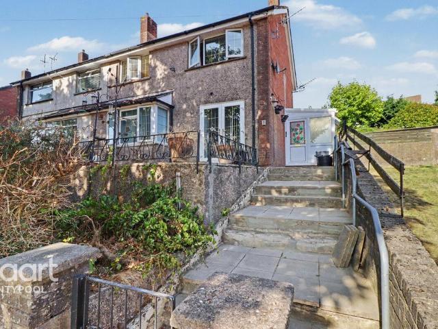 House for sale in Charlesville, Abersychan