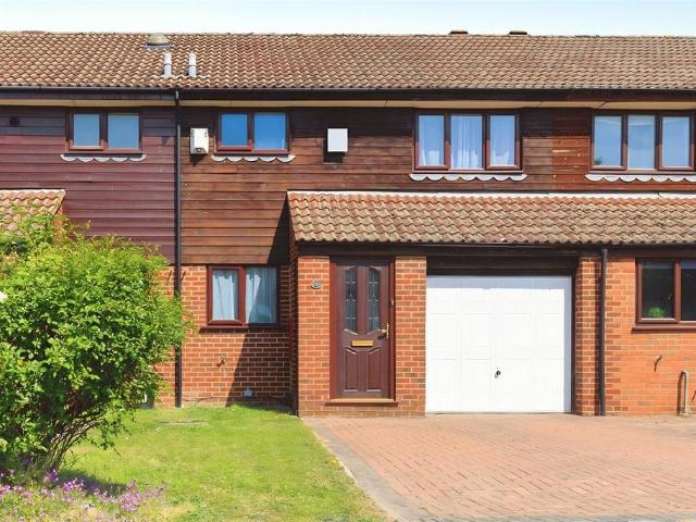 House for sale in Emmbrook, Wokingham