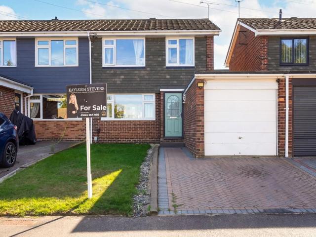 House for sale in Rainham, Gillingham
