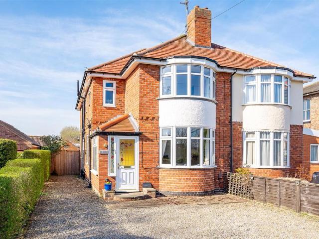 House for sale in High Field, York