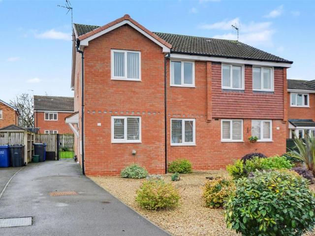 House for sale in Caldermill, East Midlands