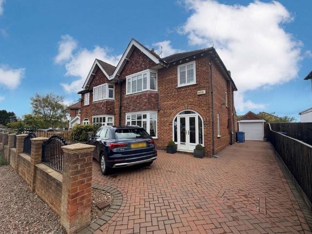 House for sale in Newby and Scalby, North Yorkshire
