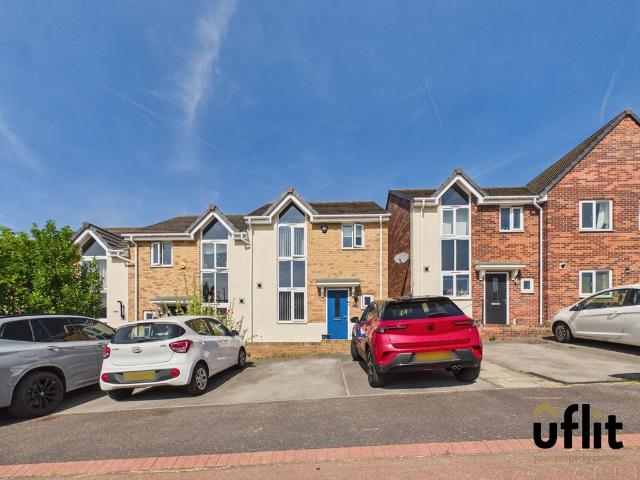 House for sale in Upper Haugh, South Yorkshire