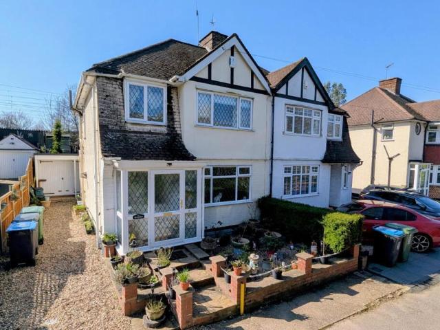 House for sale in Pouchen End, Hertfordshire