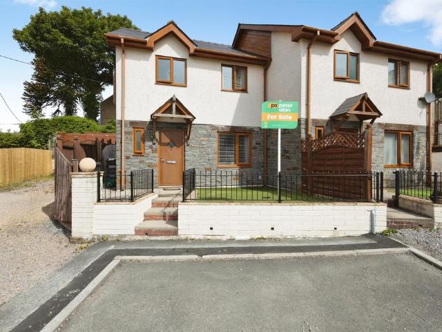House for sale in Nantyglo and Blaina, Wales