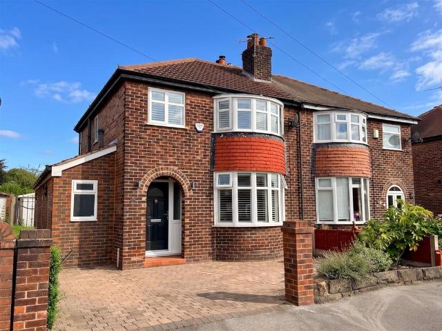 House for sale in Timperley, Trafford Park