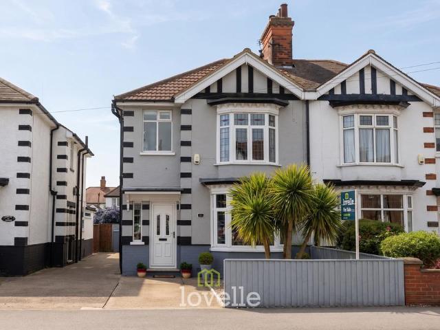 House for sale in Cleethorpes, North East Lincolnshire