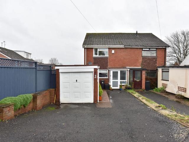 House for sale in Kingswinford, West Midlands