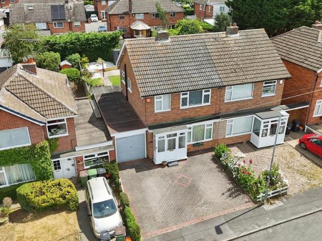 House for sale in Oadby, Leicestershire