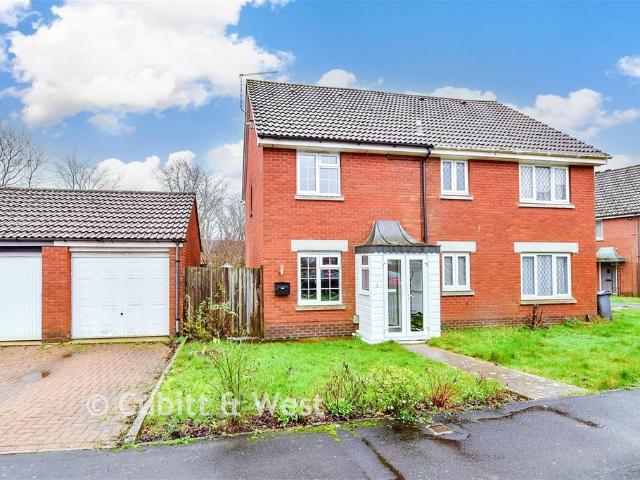 House for sale in Spring Vale, Hampshire