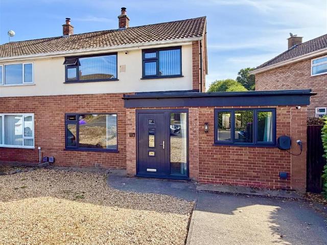 House for sale in Heath Farm, Frankwell