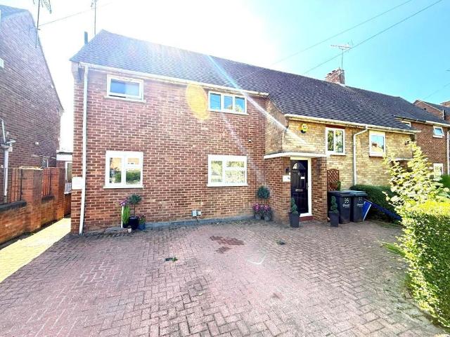 House for sale in Sundon Park, Luton