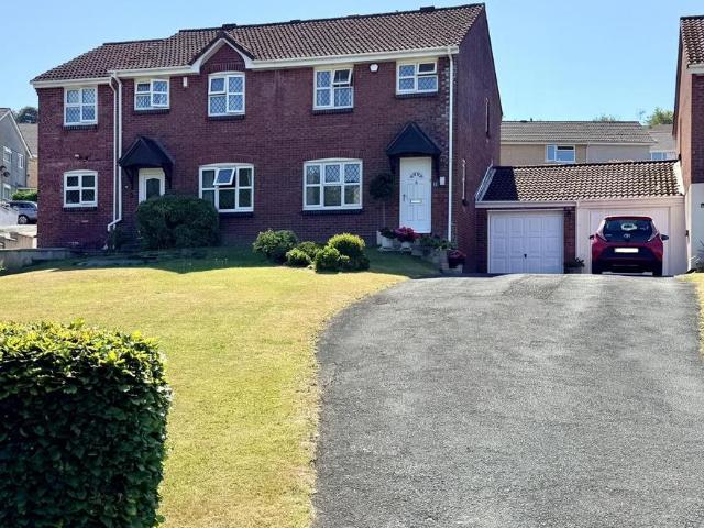 House for sale in Badgers Wood, Mount Wise