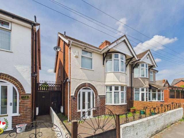House for sale in Gloucester, Gloucestershire